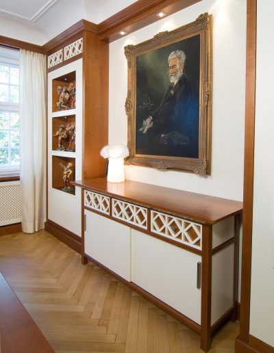 Büro planen und einrichten – Unterschrank