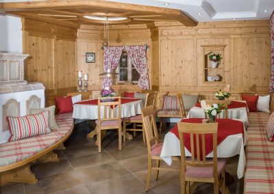 Innenausbau für Hotellerie und Gastronomie – Frühstücksraum im Landhausstil